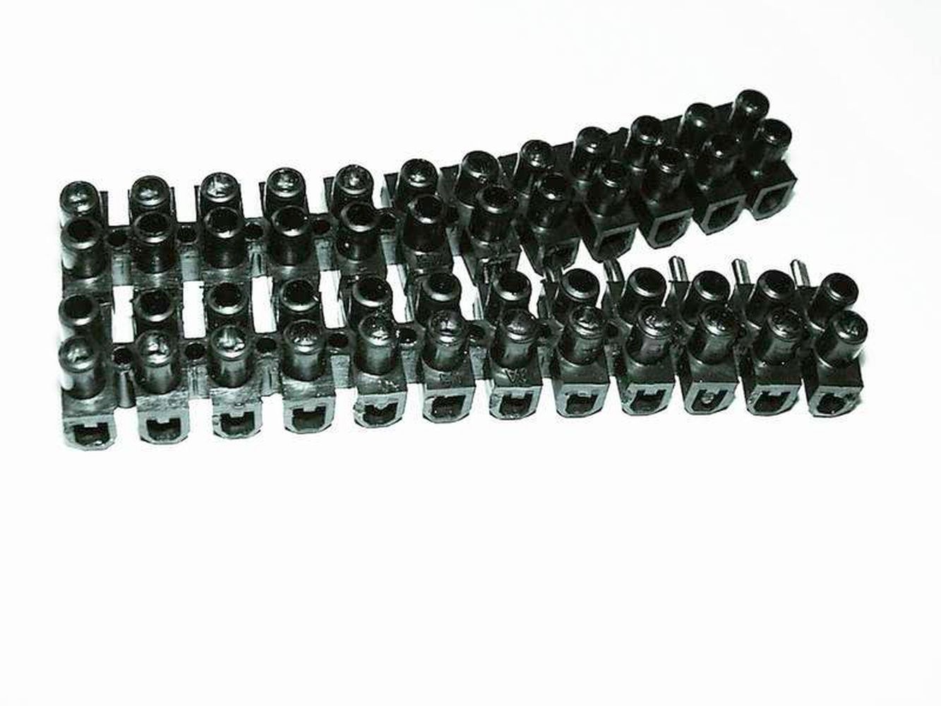 39-796-00130_steckbare_Luesterklemme_2020 Lüsterklemme steckbar 12pol bis 4qmm 2-teilig Schwarz