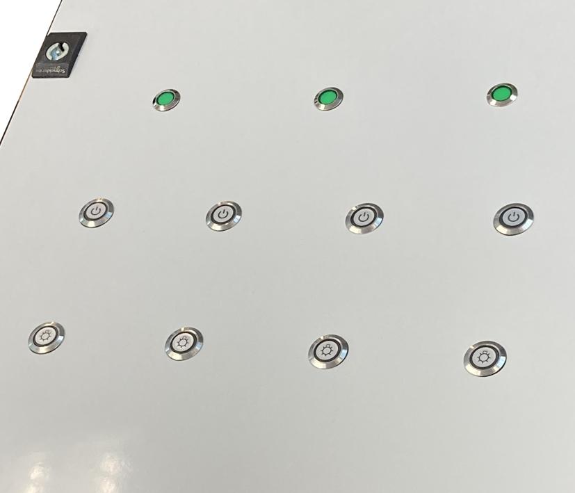 Outdoor_Schaltschrank_mit_Edelstahl_Taster_2024_01