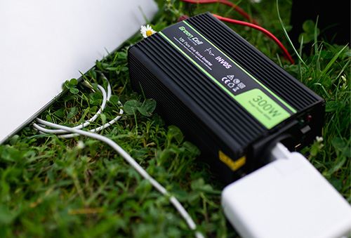 DCAC Wechselrichter 12V auf 230V 1000W Dauer Peak 2000W mod.Sinus