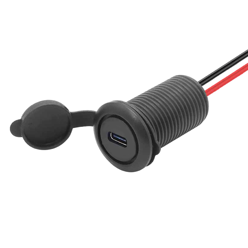 USB-C Ladegerät als Aufbau oder Einbaubuchse mit Klappdeckel Input 12-24V über Litzenkabel