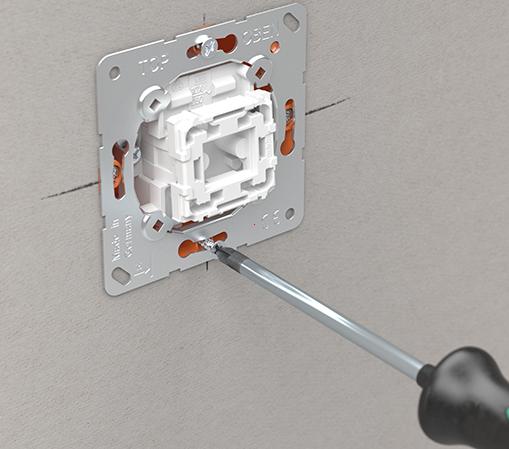 9064_02_Geraetebefestigung_Plusminus